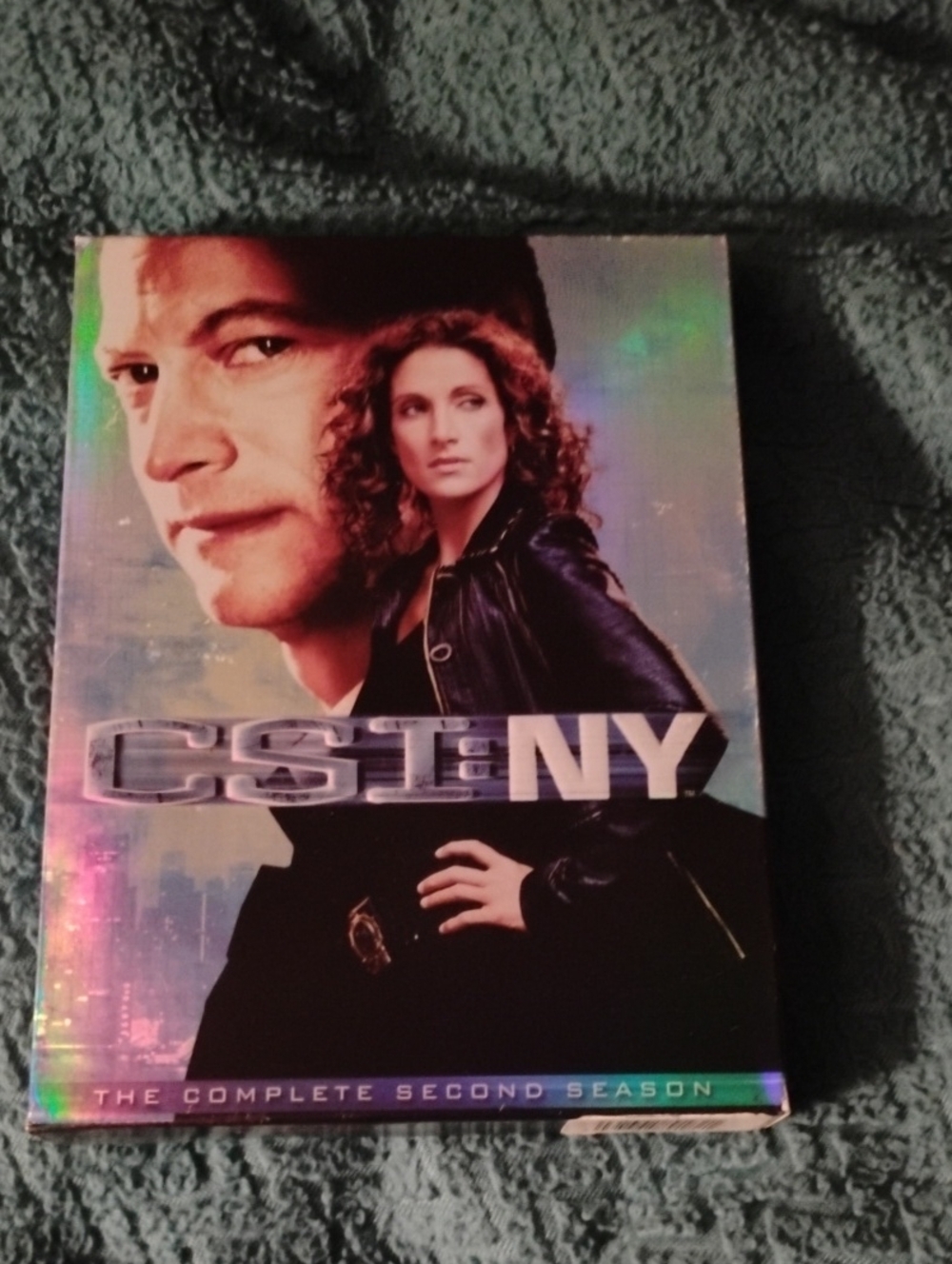 CSI: NY The Complete Second Season Holographic DVD Box Set - Blue/Purple Accents